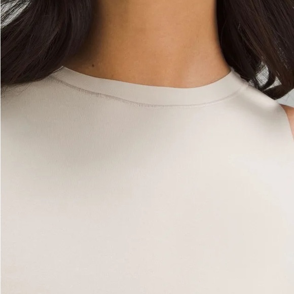 Lululemon Bodysuit- Women M -Never Worn - Picture 4 of 6